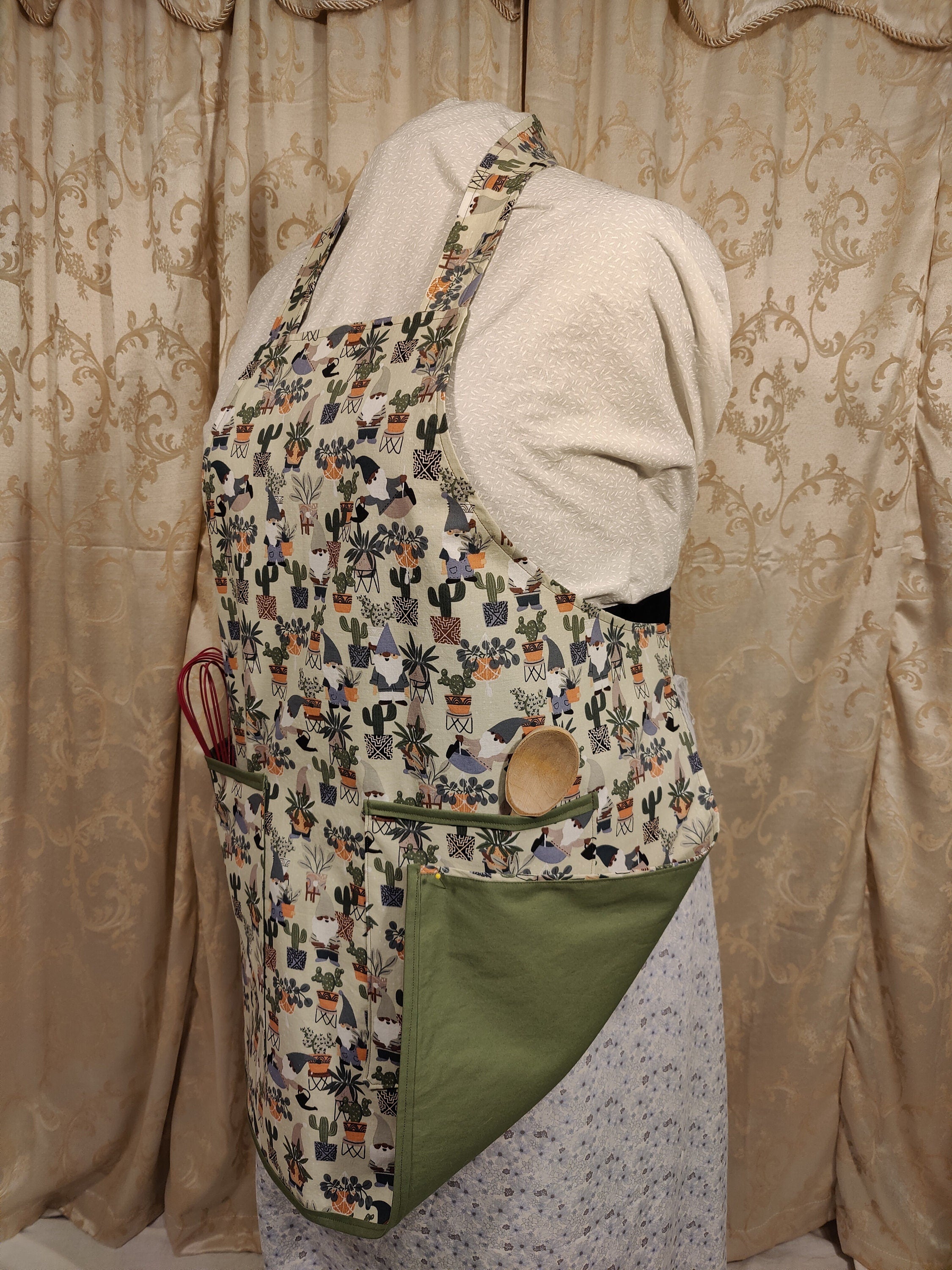 Adult Apron Gardening Gnomes