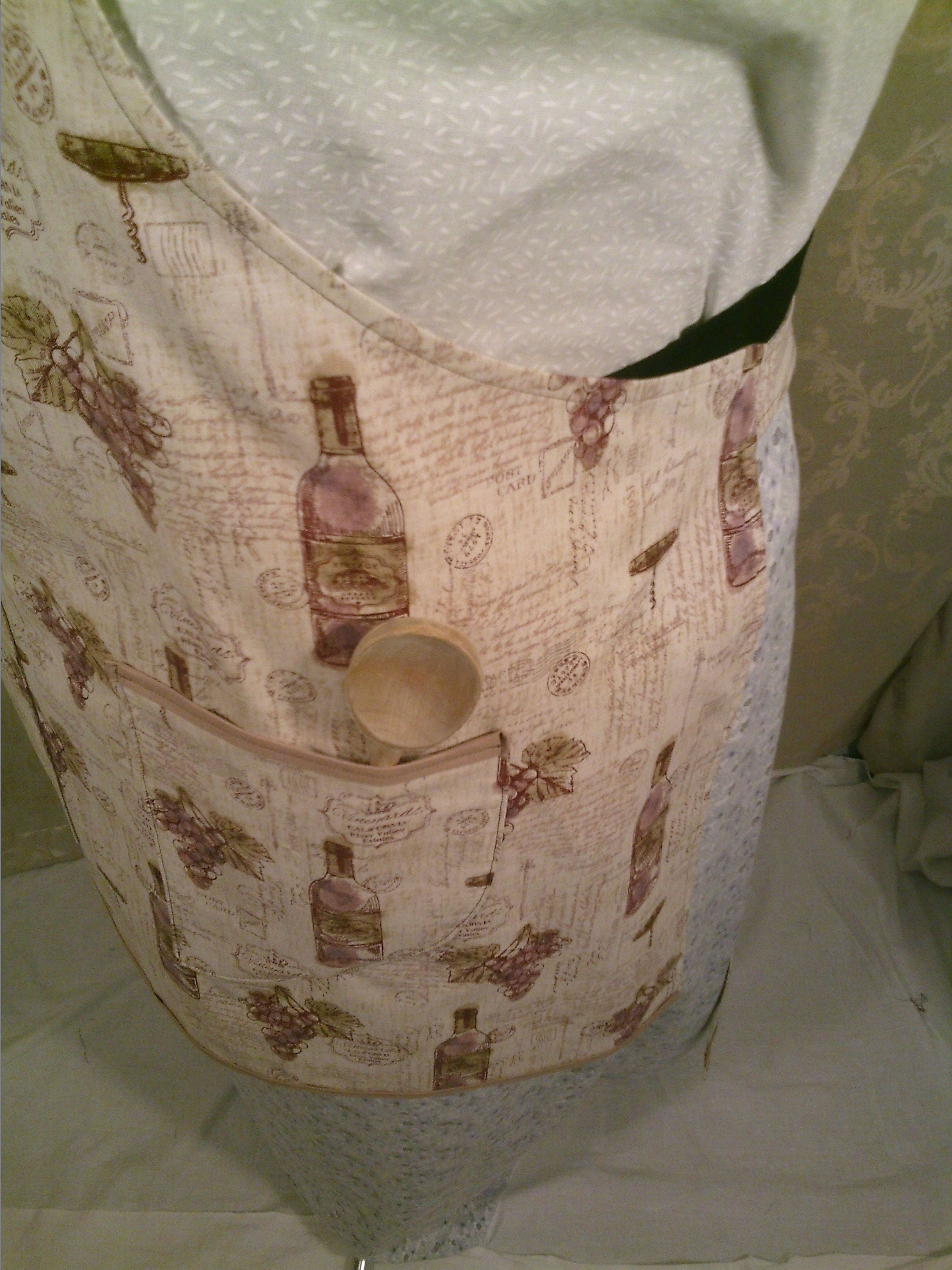 Adult Apron Grape and Wine