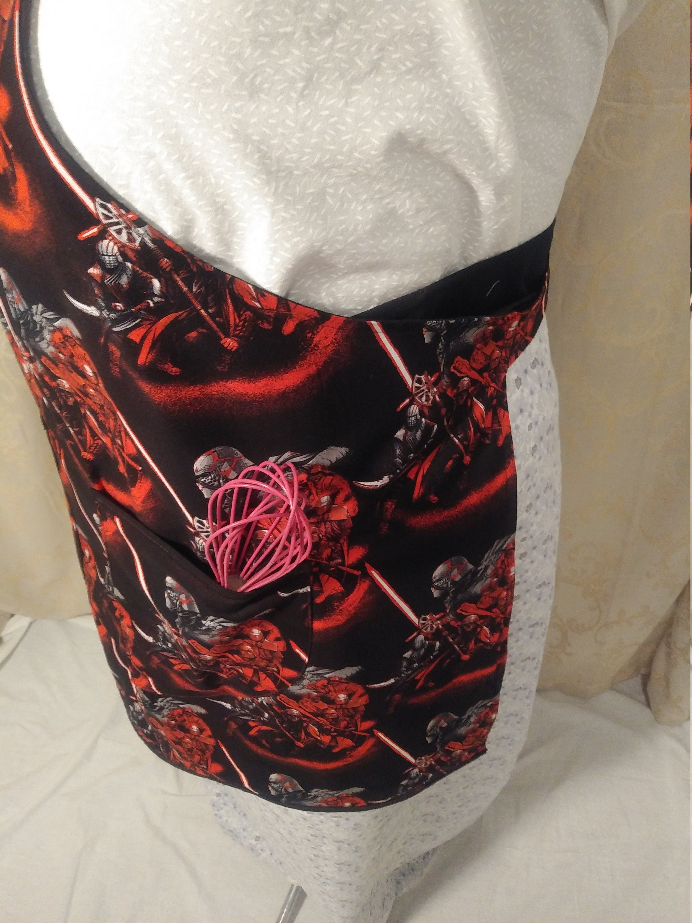 Adult Apron Mandalorian