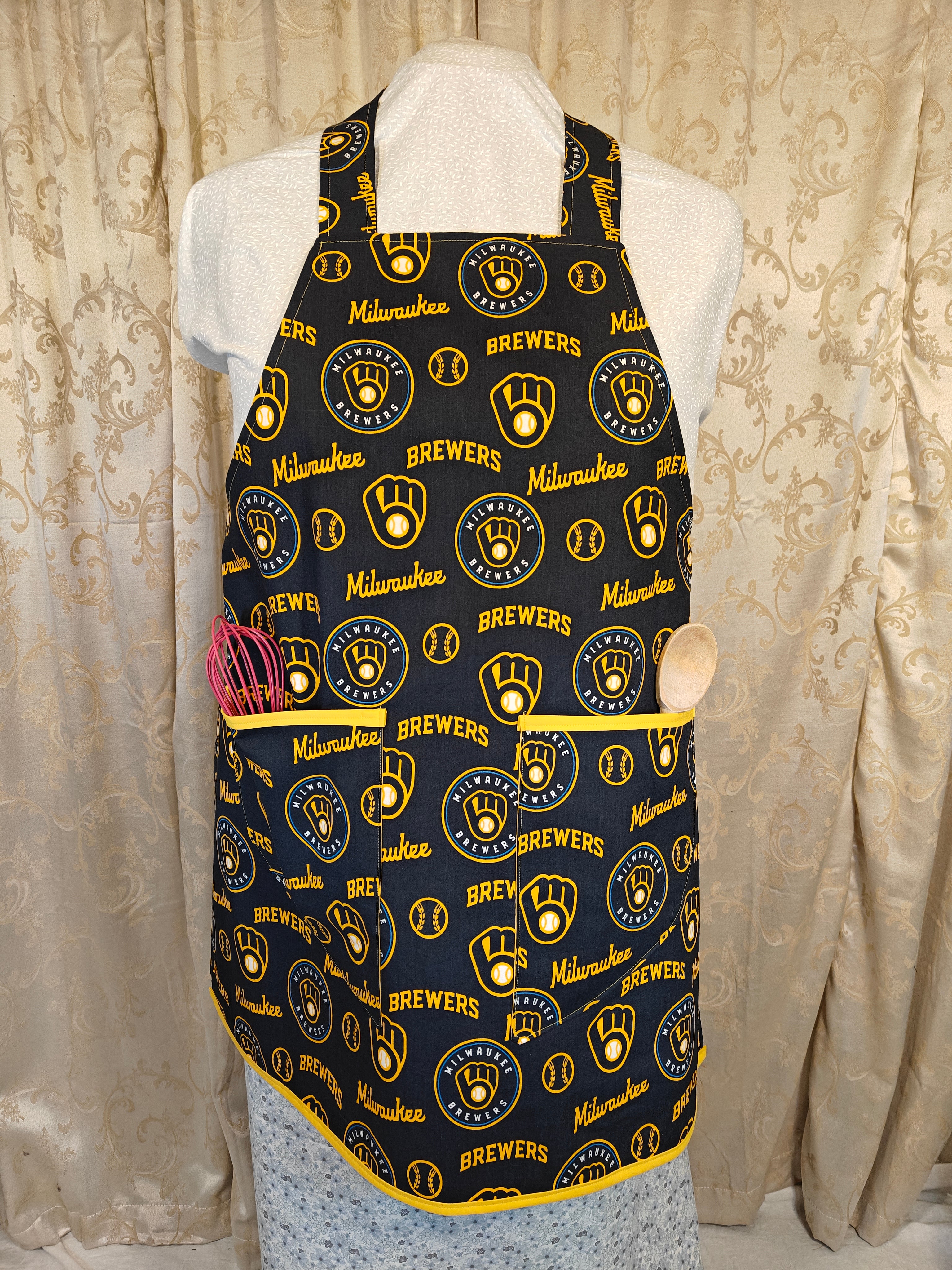 Adult Apron Milwaukee Brewers