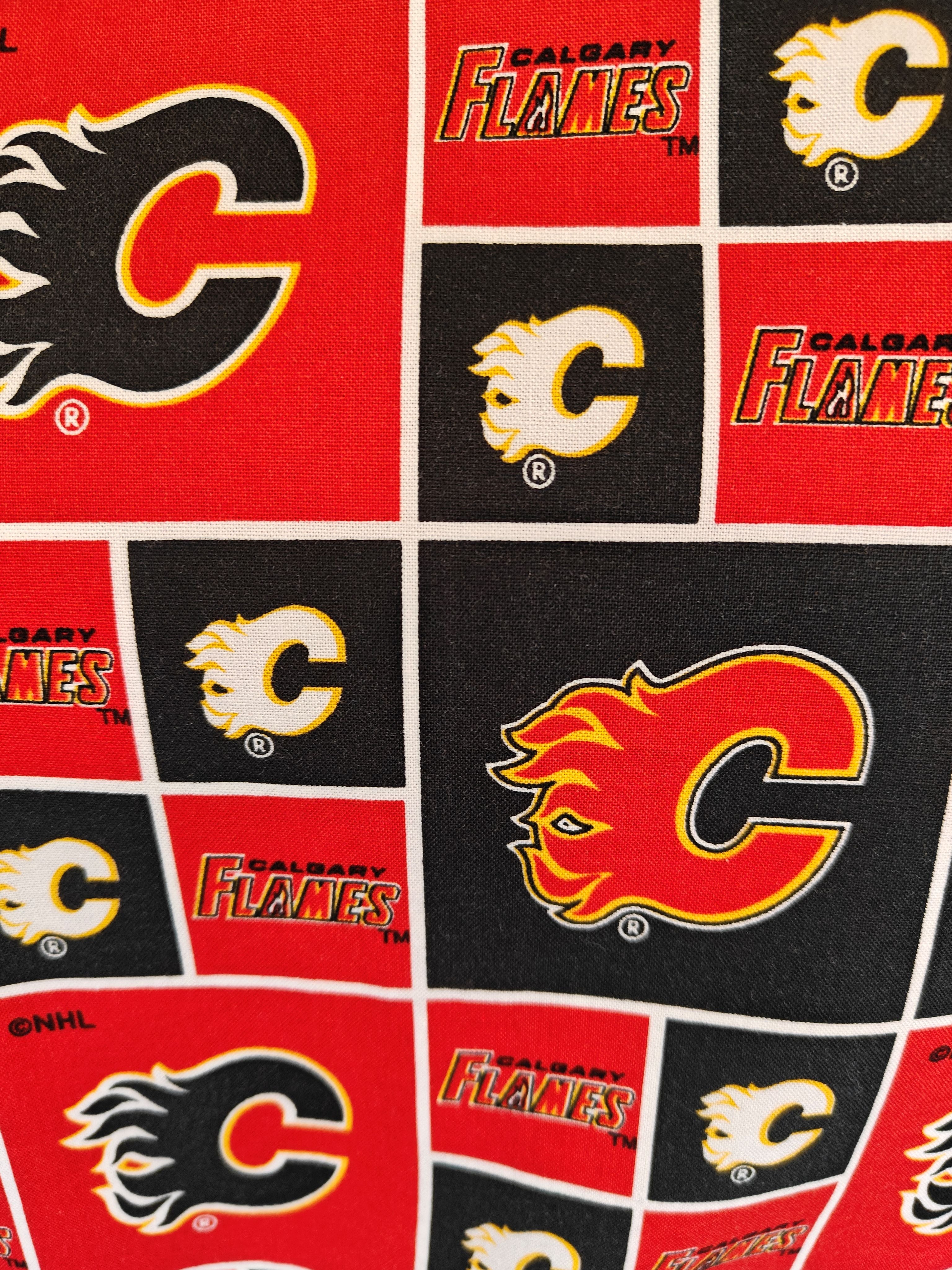 Adult Apron Calgary Flames