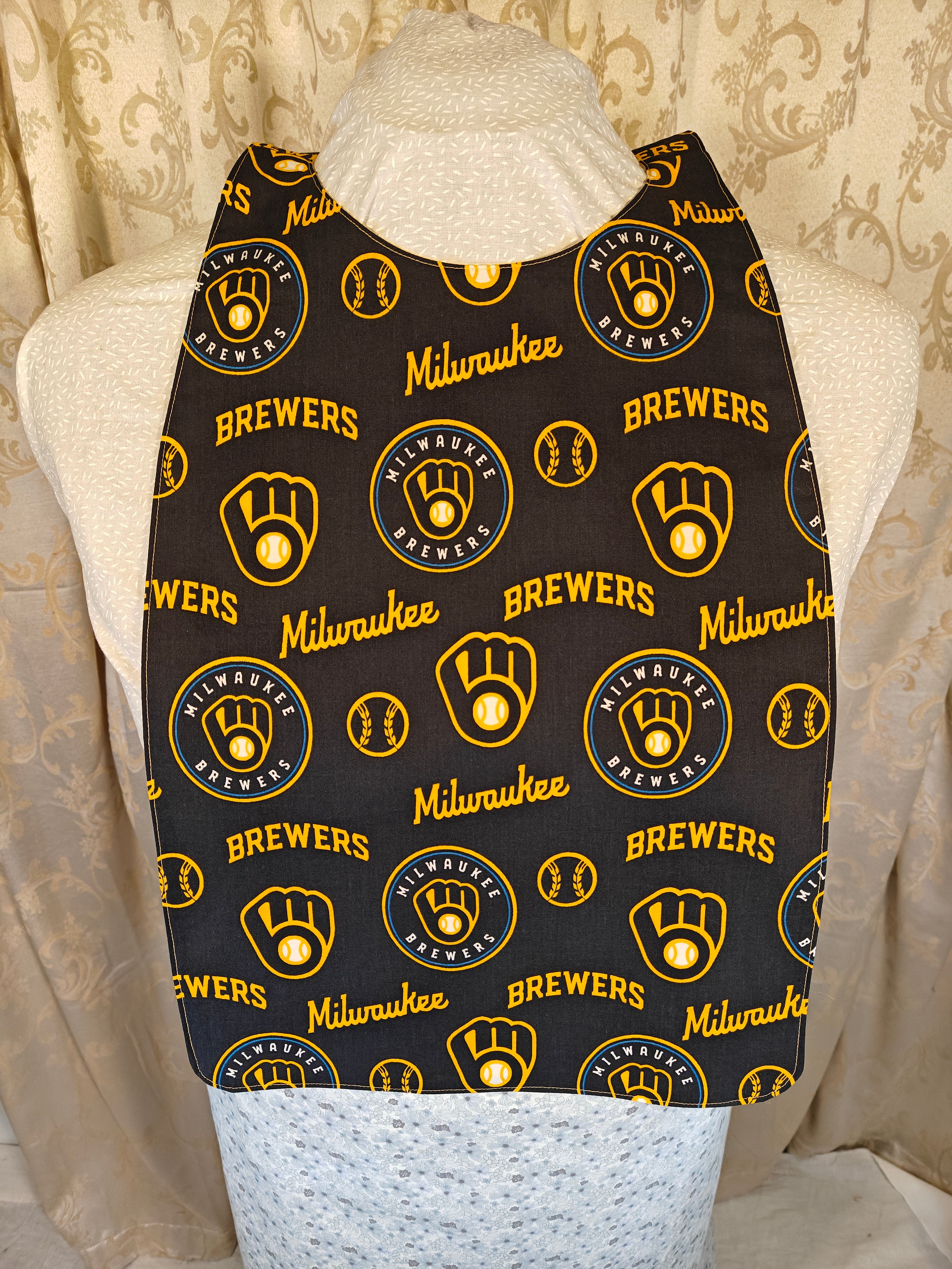 Adult Bib Milwaukee Brewers