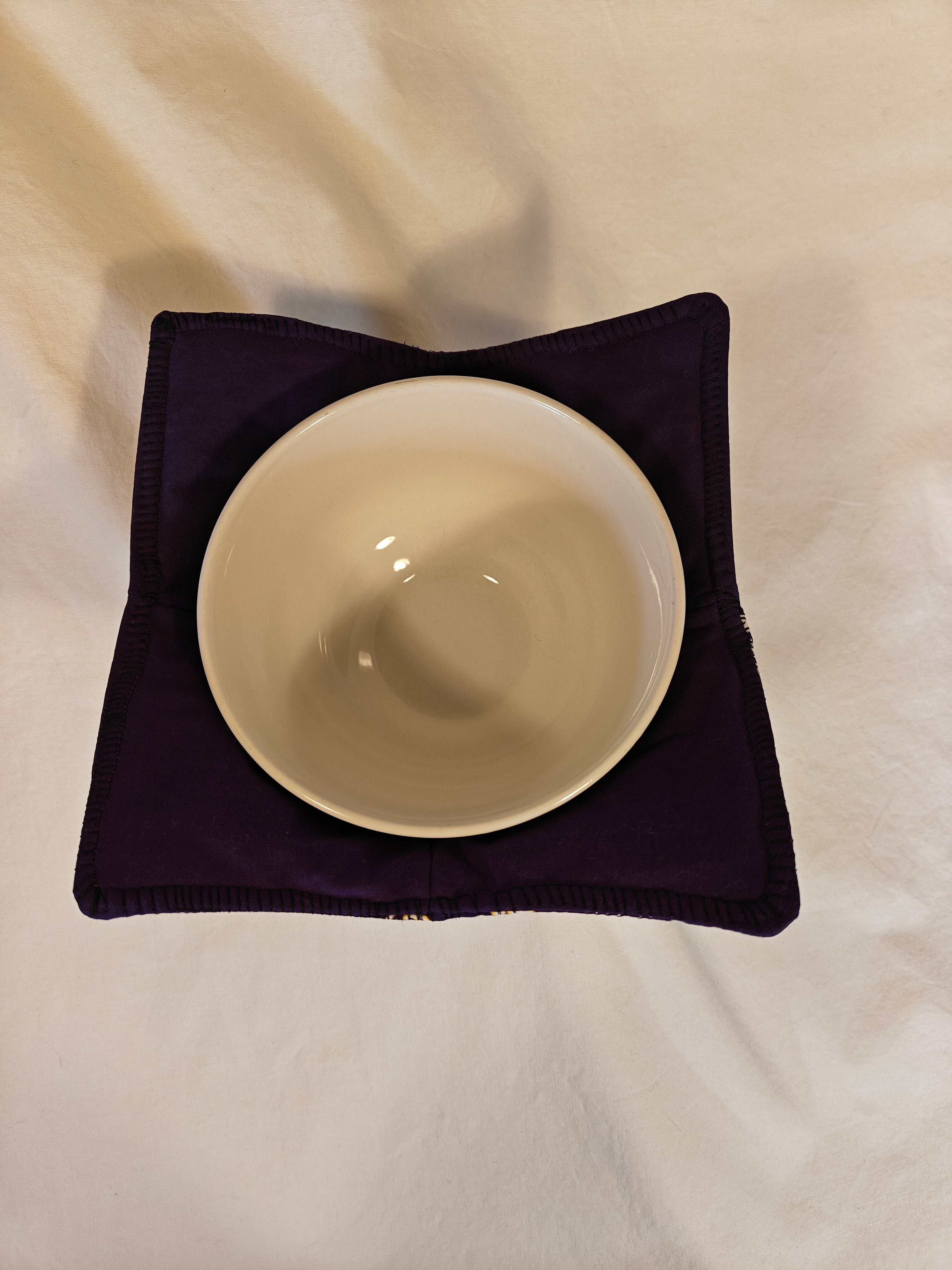 Cozy Bowl Minnesota Vikings 6 Inch