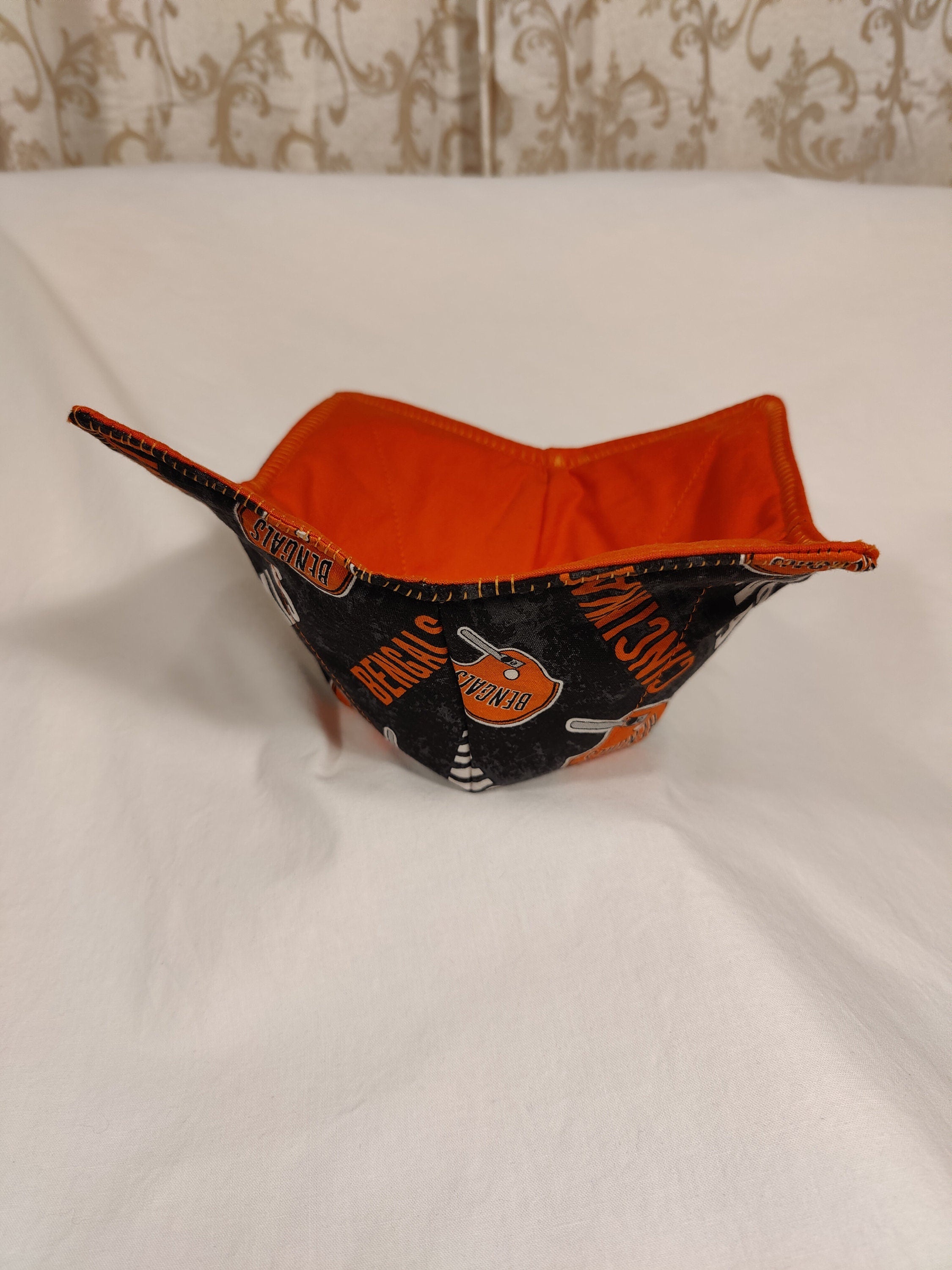 Cozy Bowl Cincinnati Bengals 6"inch
