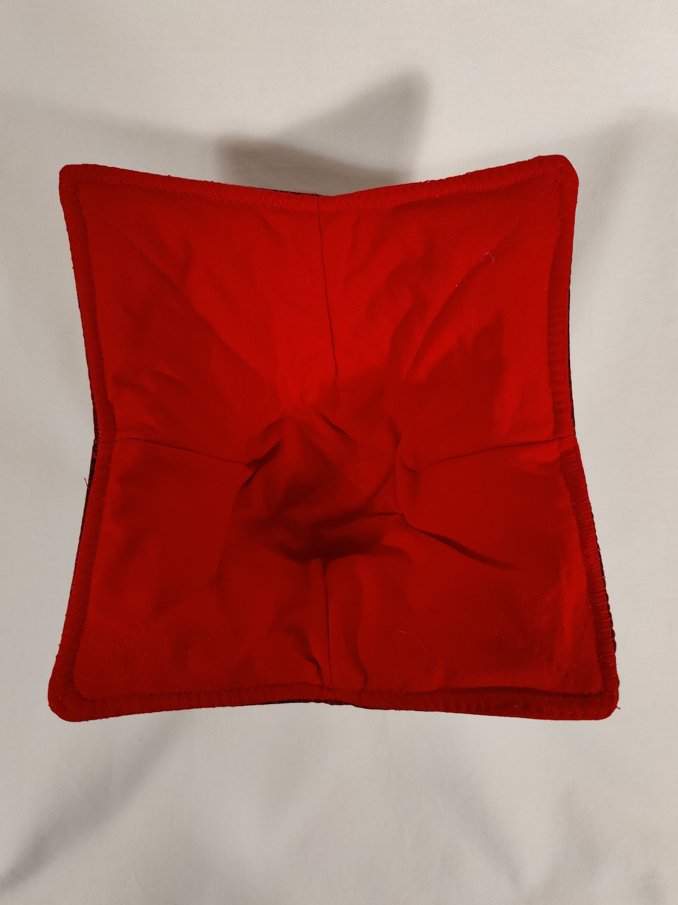 Cozy Bowl Red Batik 6"inch