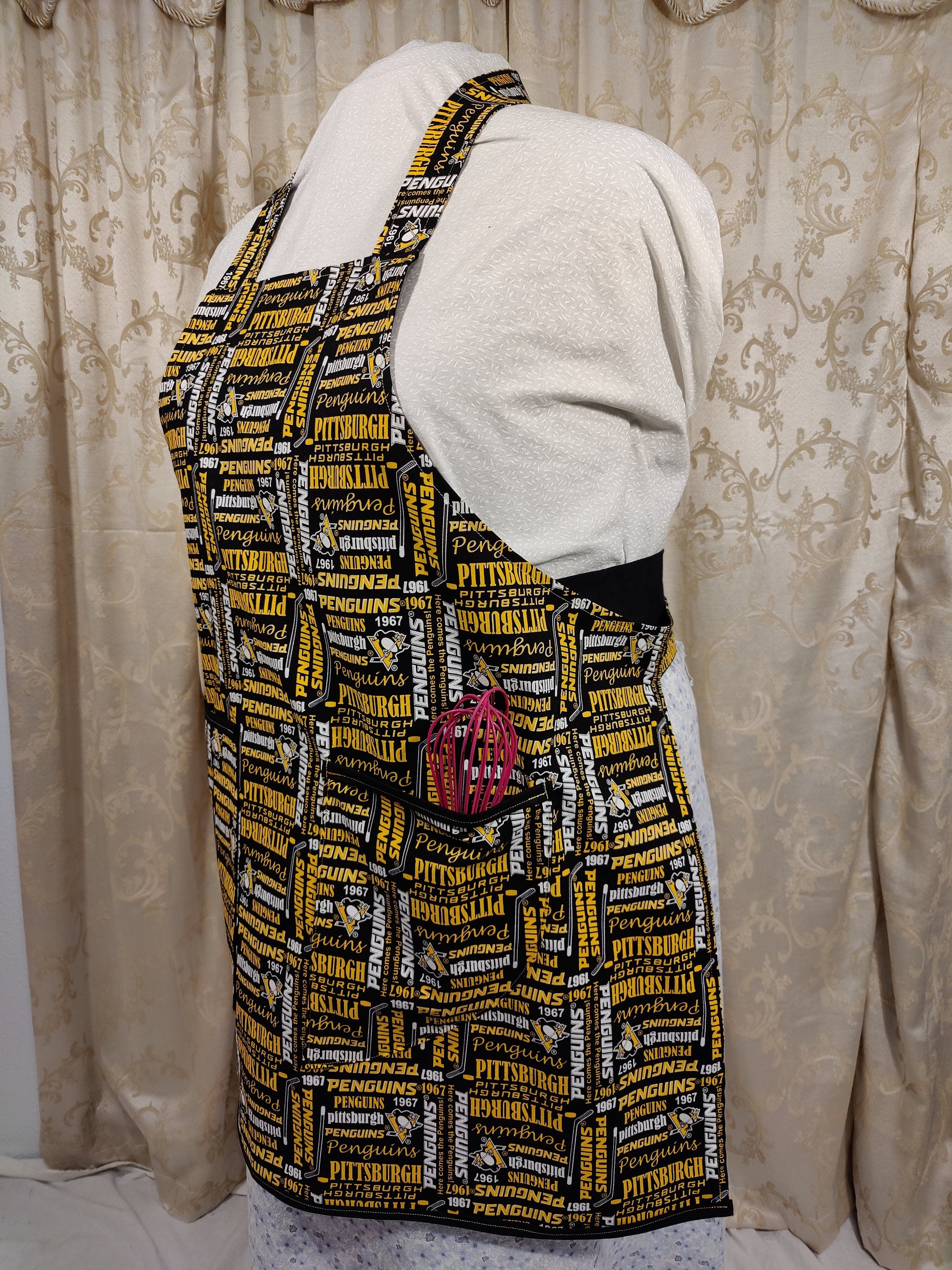 Adult Apron Pittsburgh Penguins