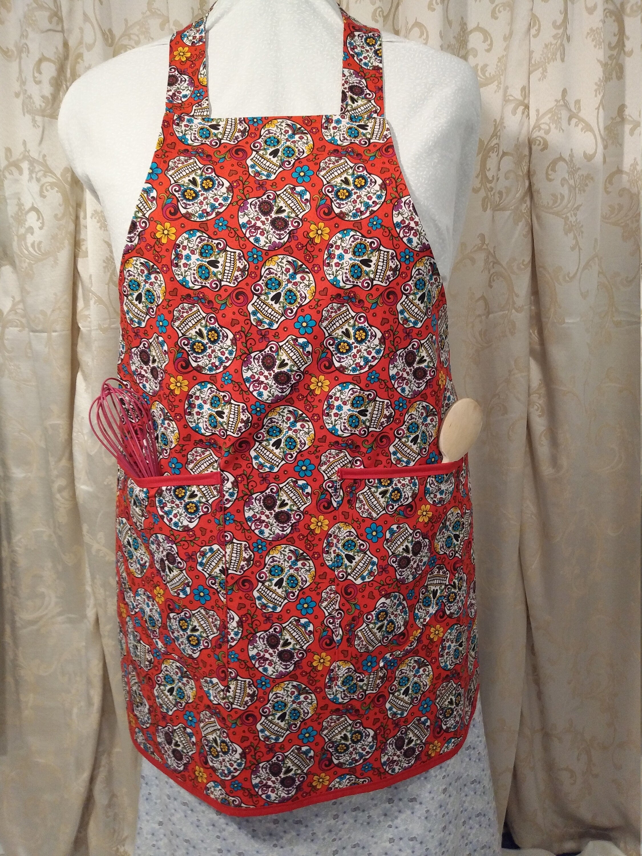Adult Apron Sugar Skull Red