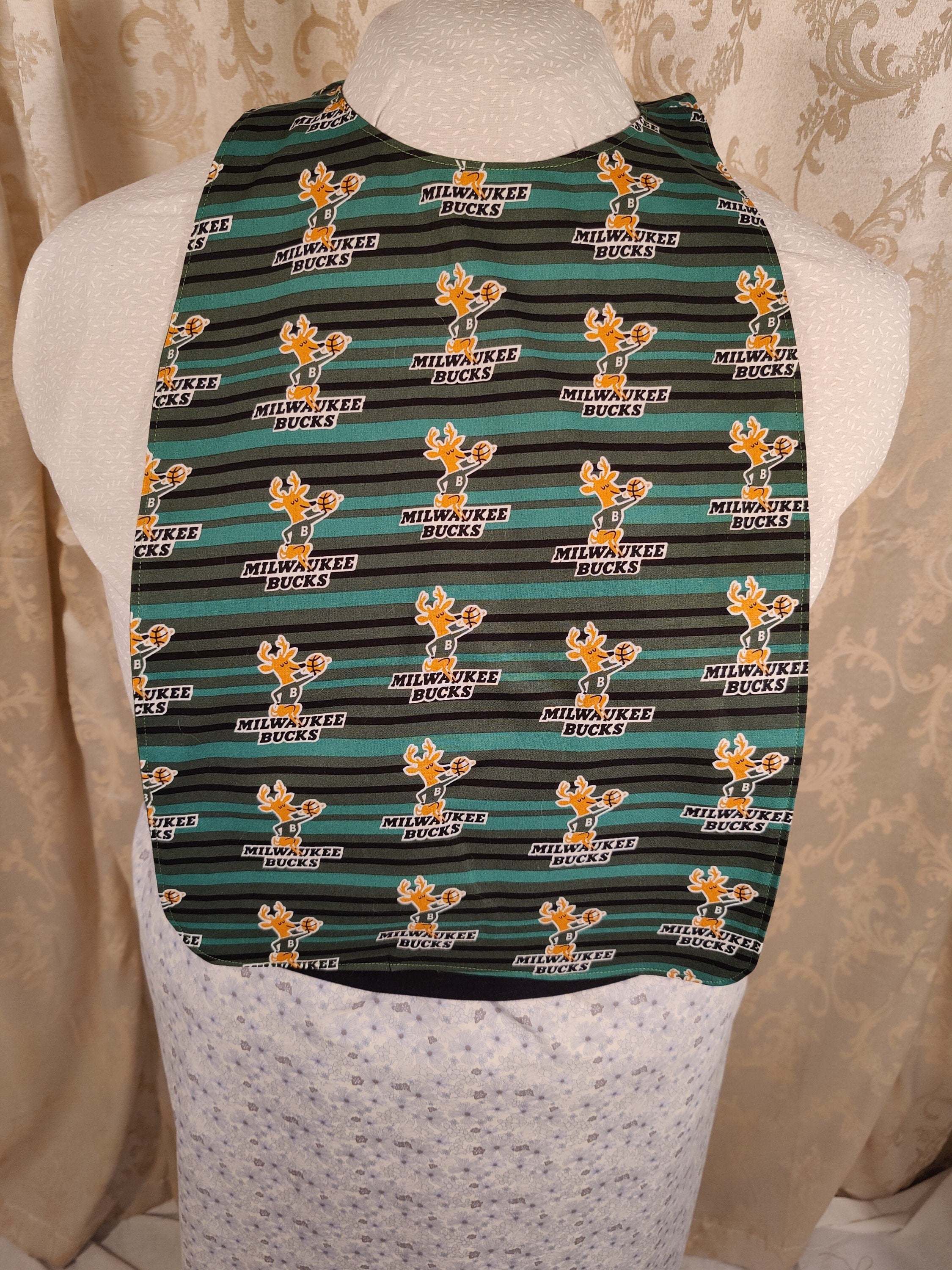 Adult Bib Milwaukee Bucks