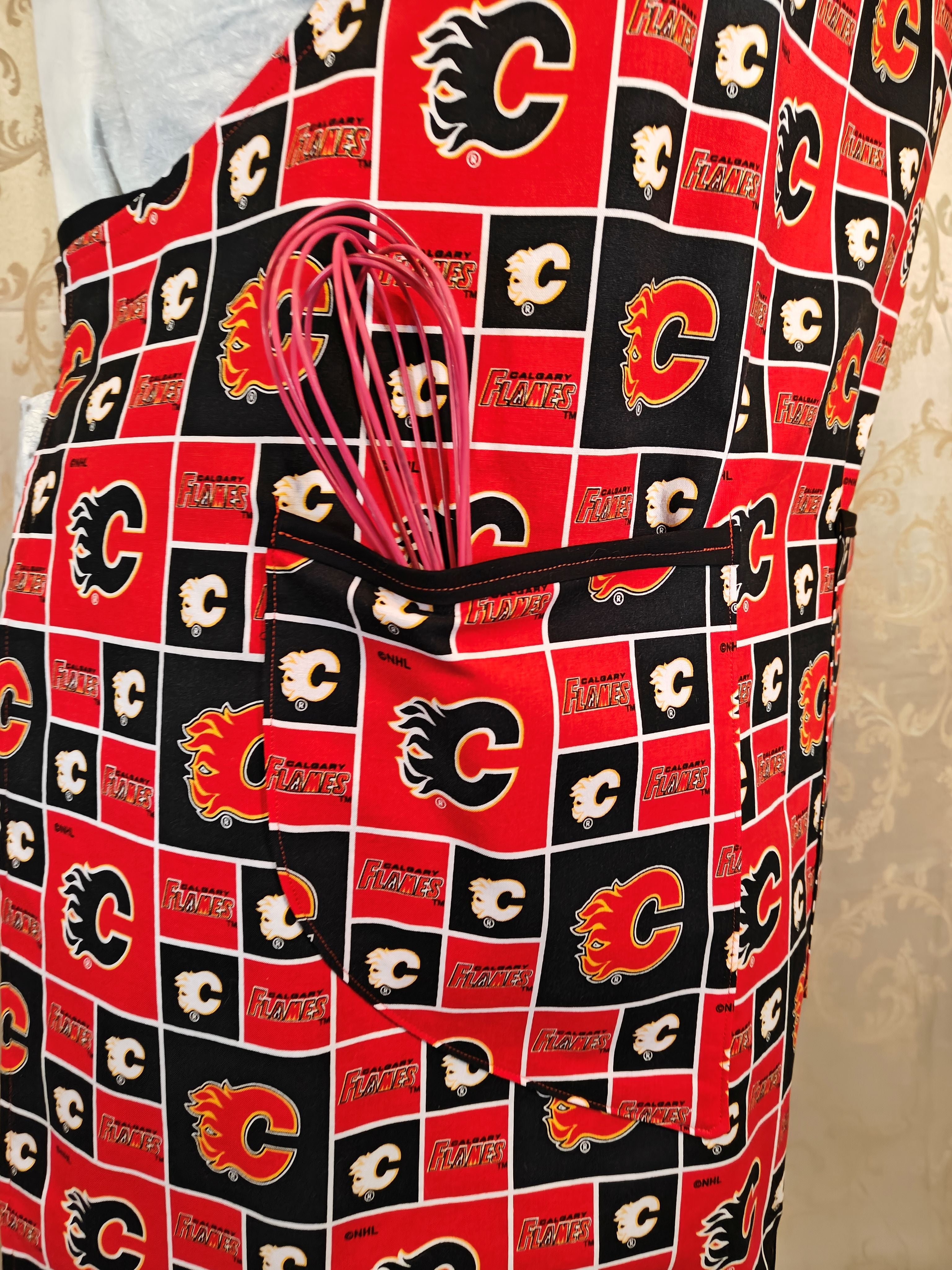 Adult Apron Calgary Flames
