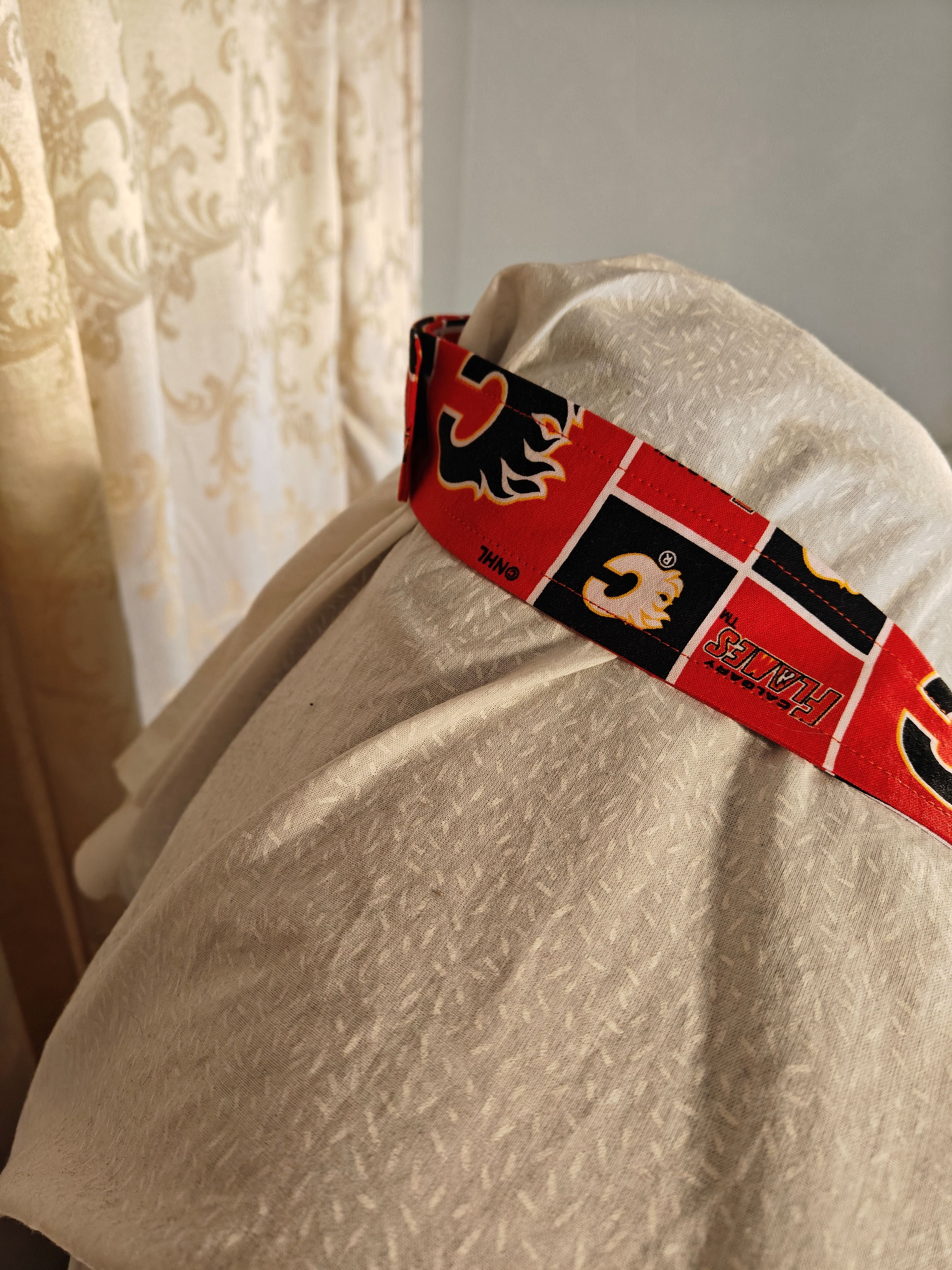 Adult Apron Calgary Flames