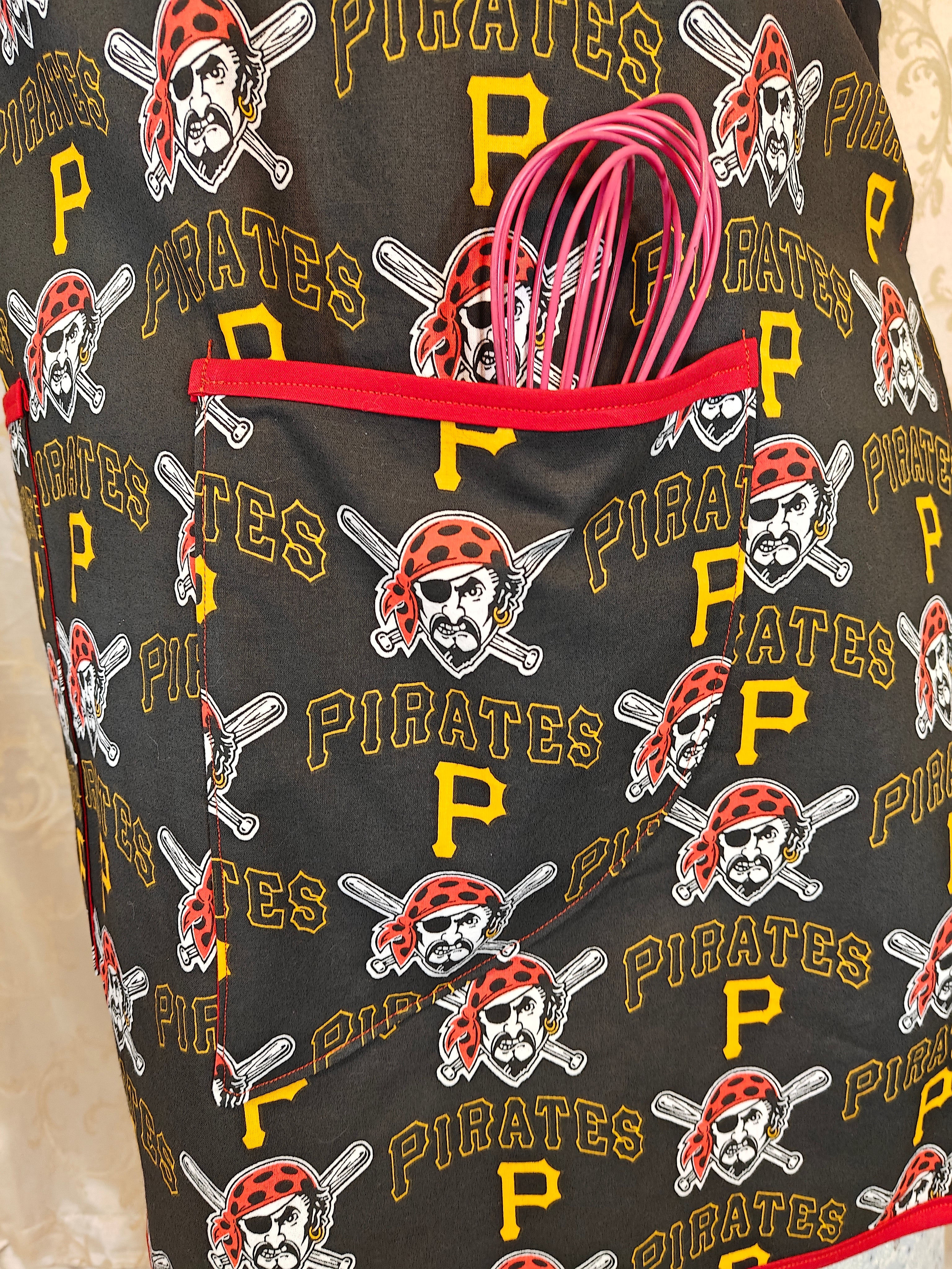Adult Apron Pittsburgh Pirates