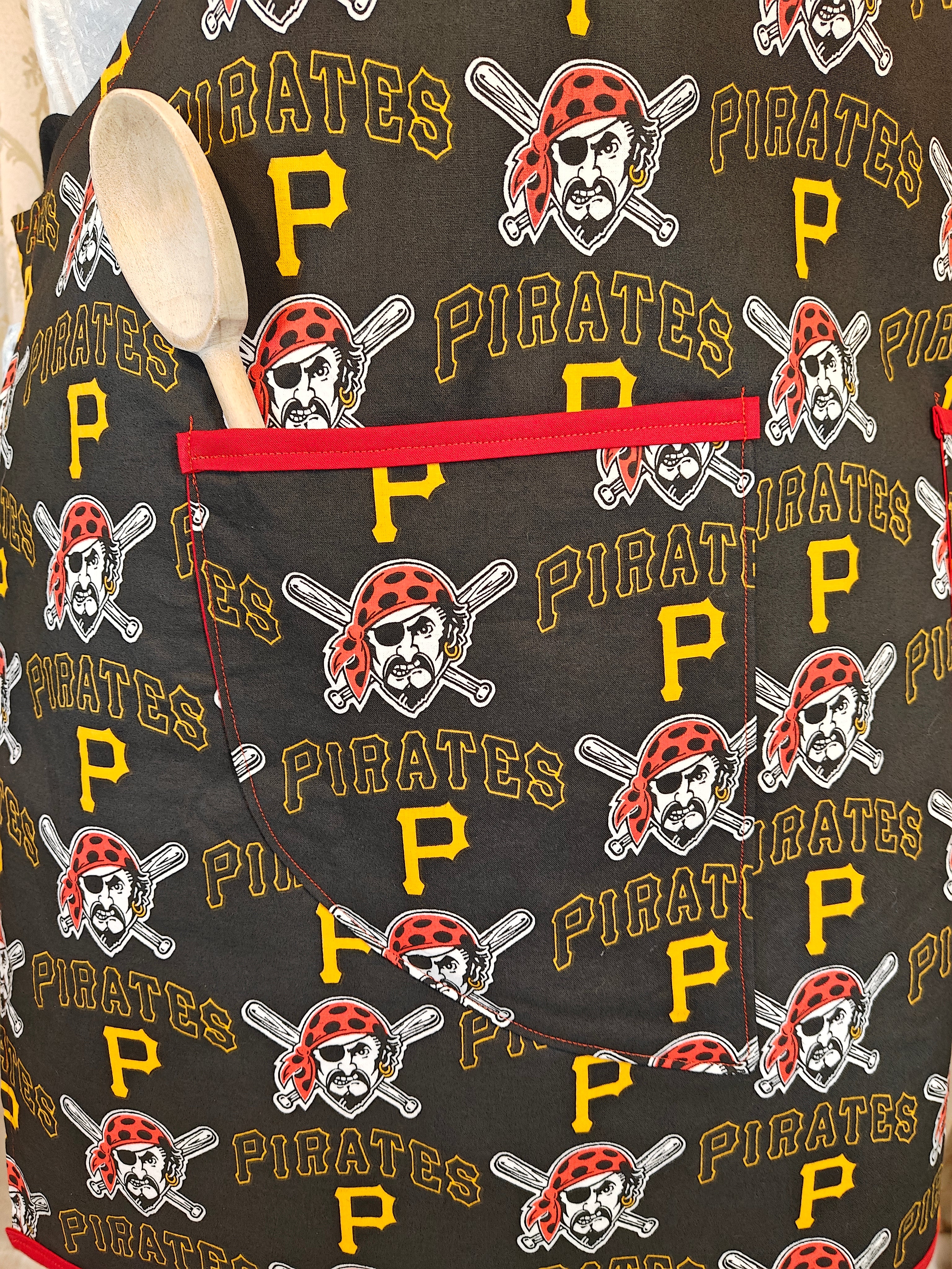 Adult Apron Pittsburgh Pirates