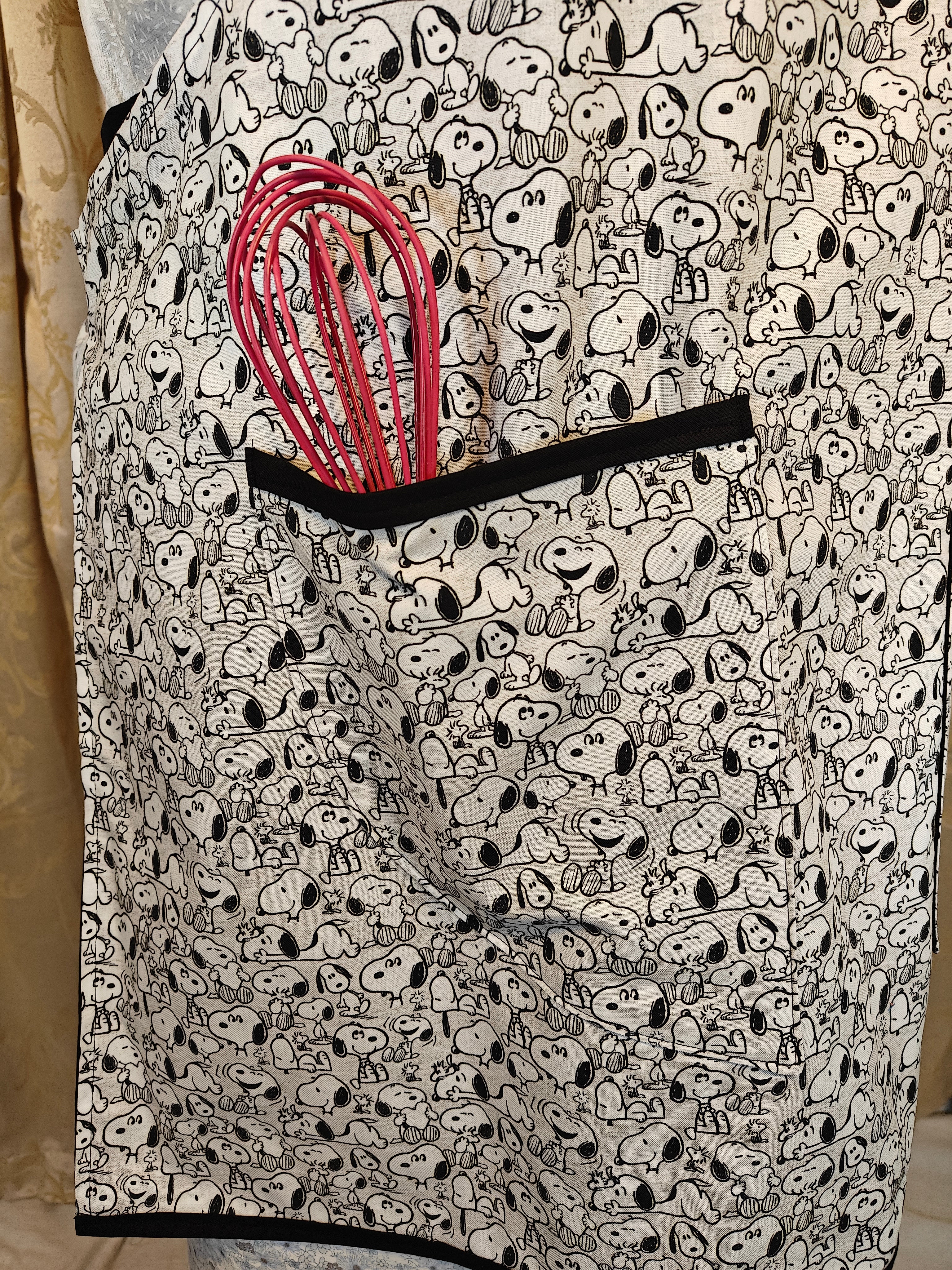 Adult Apron Snoopy & Woodstock