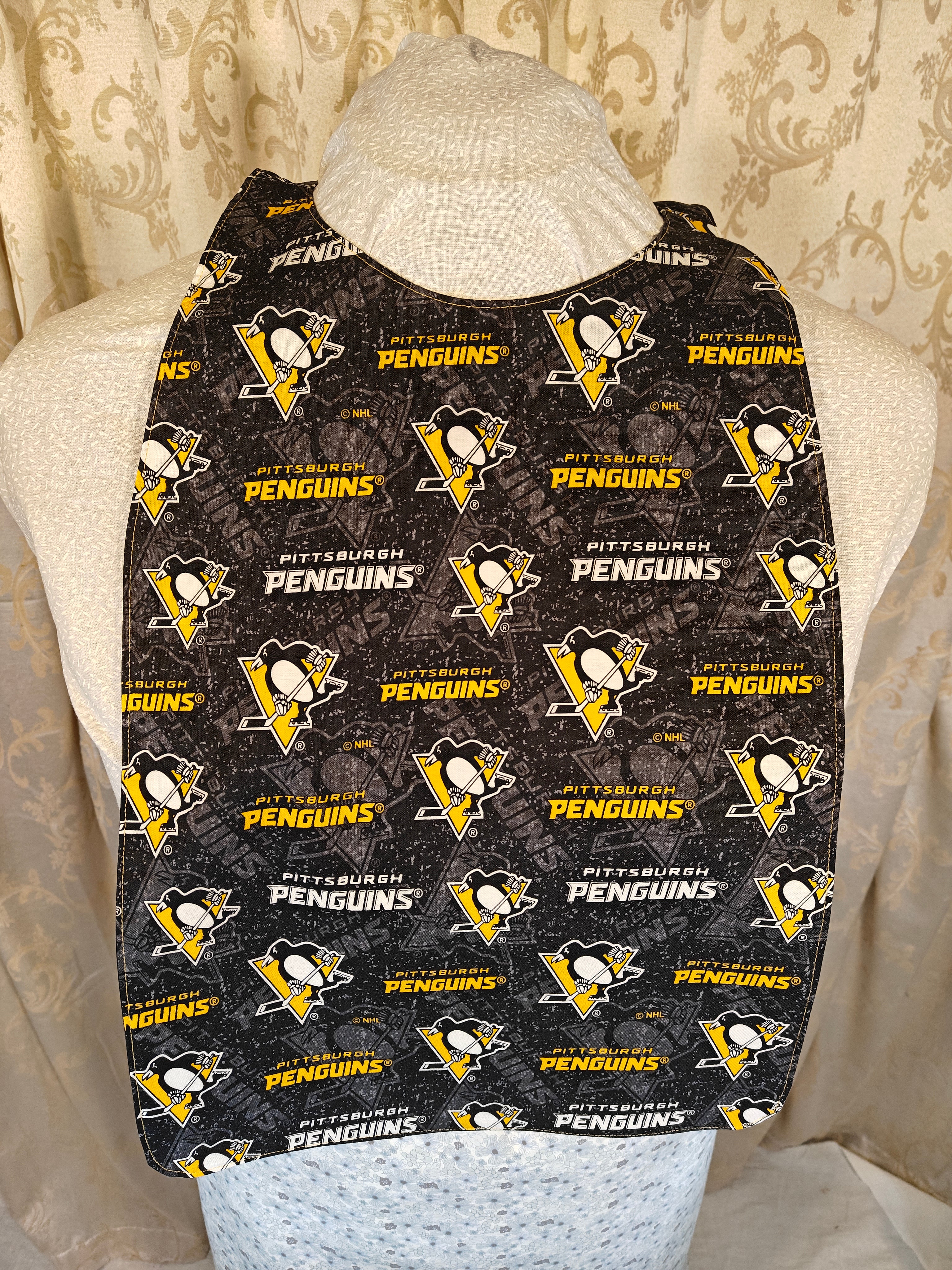Adult Bib Pittsburgh Penguins