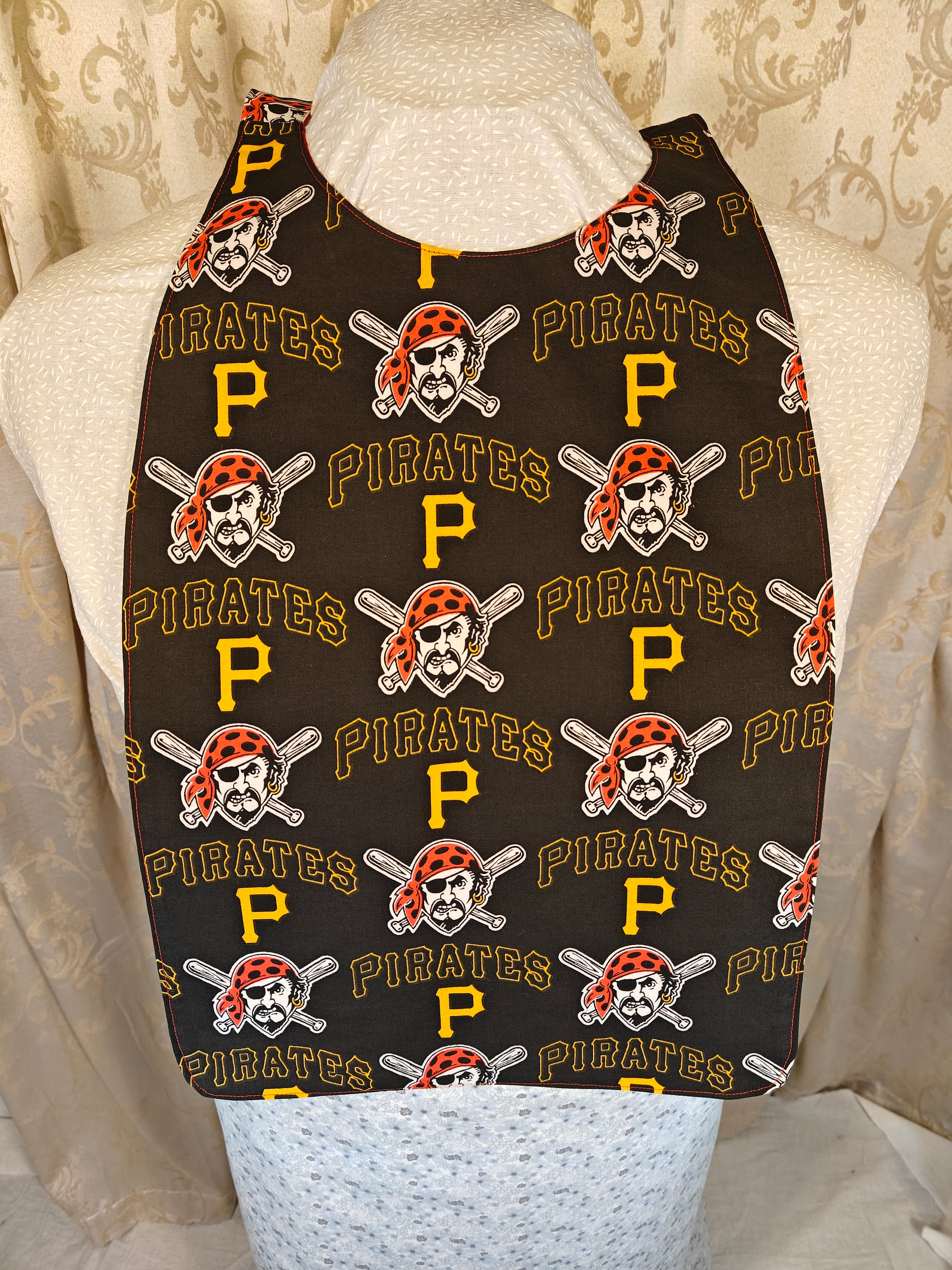 Adult Bib Pittsburgh Pirates