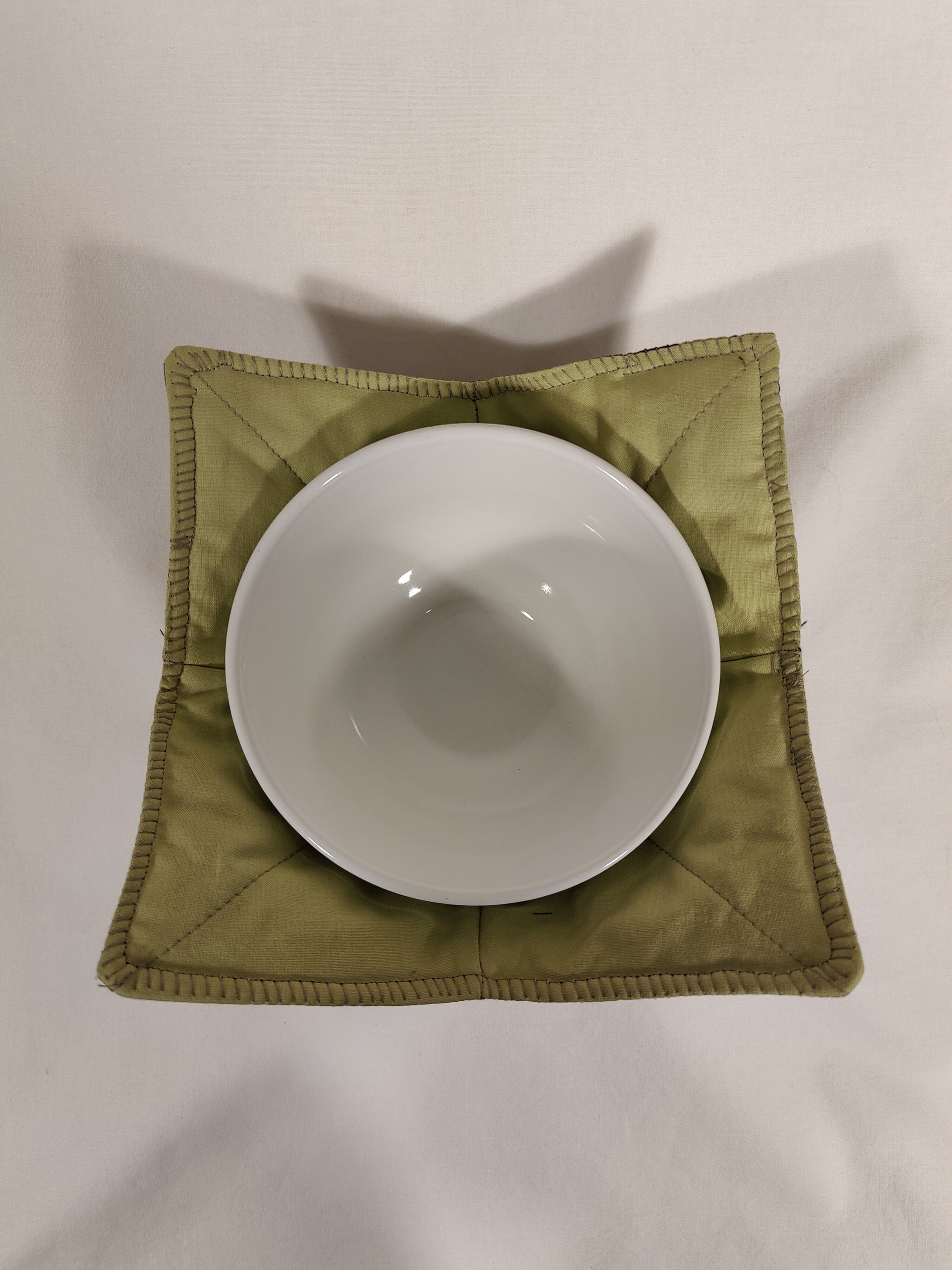 Cozy Bowl Batik Green Leaf 6"Inch